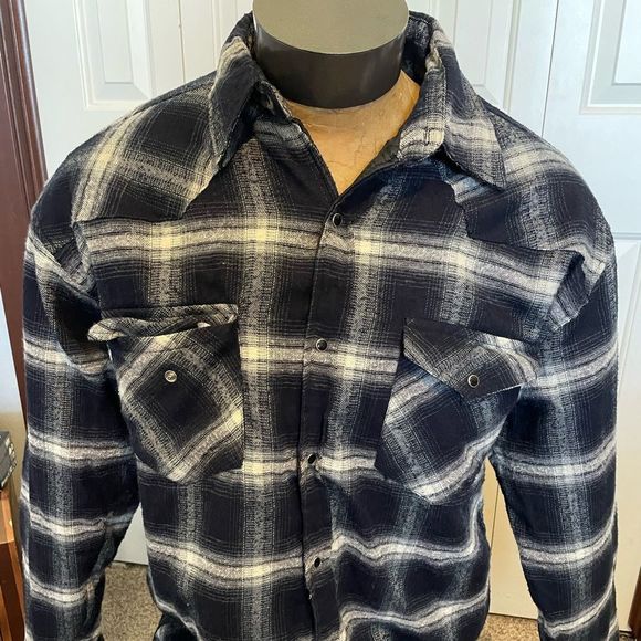 BTC Mens XLT Plaid Shacket Button Up Snaps